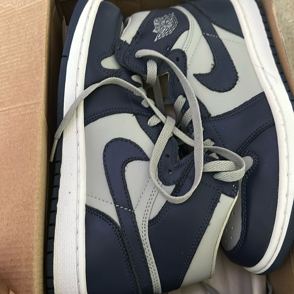 These are never worn Jordan 1s I bought 2 pairs on accident.